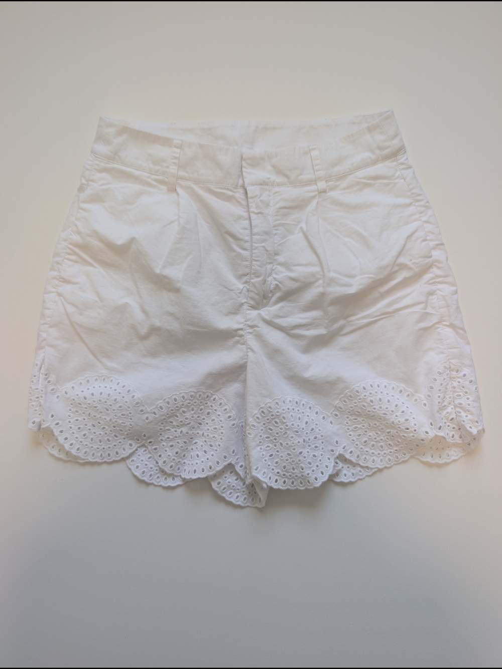 INC International Concepts White Eyelet Shorts High Rise Scalloped Hem Size 4
